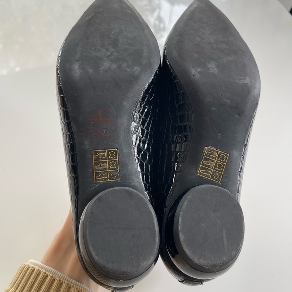 Jeffrey Campbell Viona Croc Embossed Pointed Toe Loafer - 7 - Picture 4 of 6